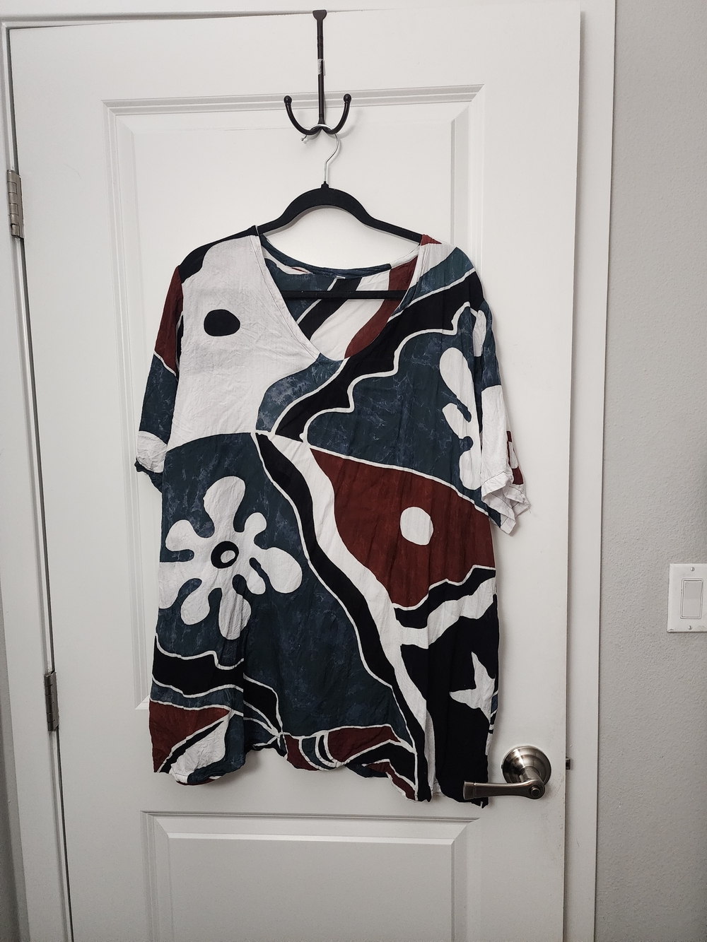 5/$25  Boho Abstract Floral V-Neck Oversized Top